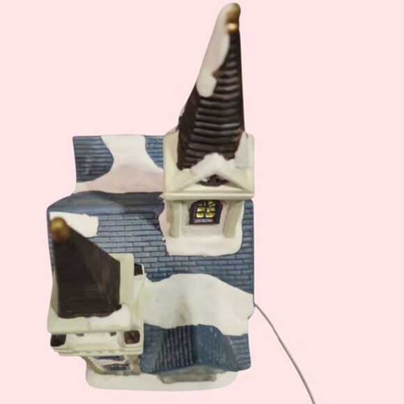 Christmas Streets Vtg Church Light-Up Holiday Village Decoration Ceramic 10x7x5 - Picture 7 of 9